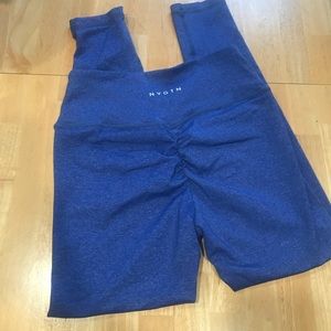 NVGTN scrunch leggings